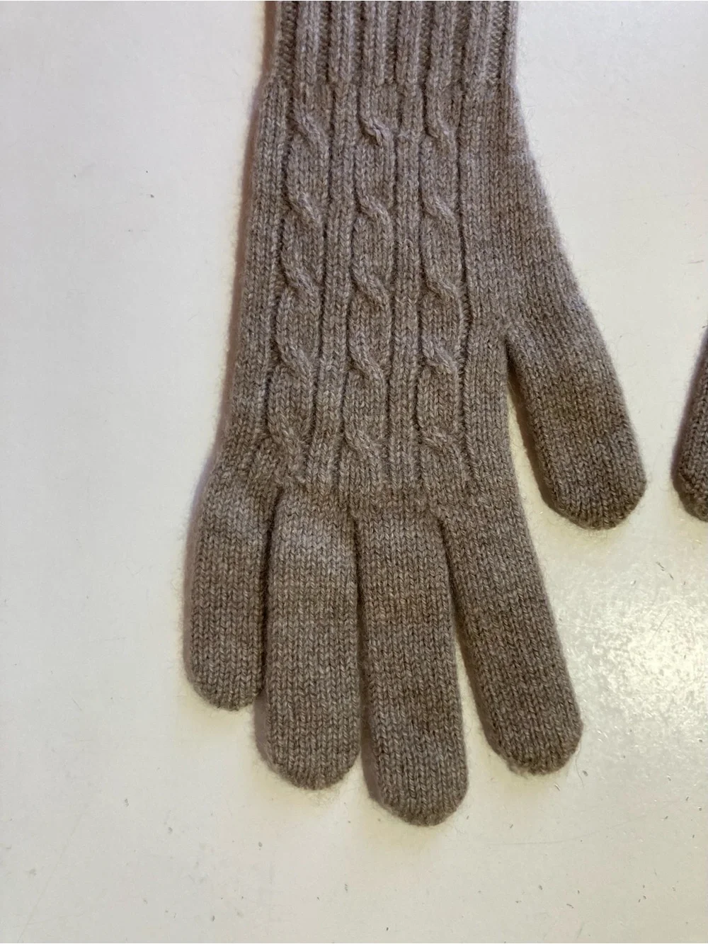 NWT GOBI 100% Organic Cashmere Women’s Long Gloves Tan Color Size 7 Mongolia